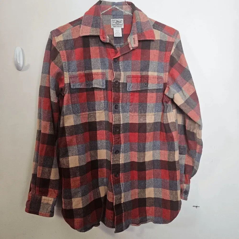 L.L Bean Champis Shirt Plaid Flannel Traditional Fit Button Down Shirt 277981 Me